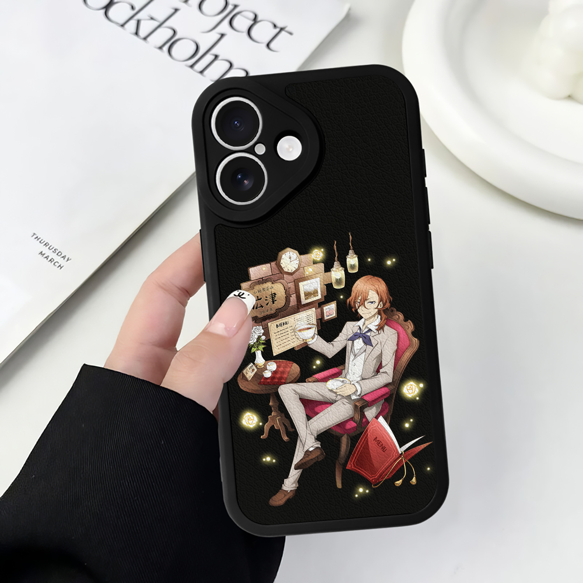 （画像用） 文豪ストレイドッグス Bungo Stray Dogs 【iPhone 16シリーズ対応】シリコンスマホケース（レザー調） 材質：シリコン